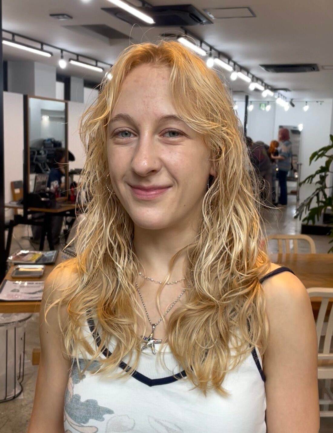 Soft, weightless 'Cloud Curls' styled both wet and dry at Assort Osaka
